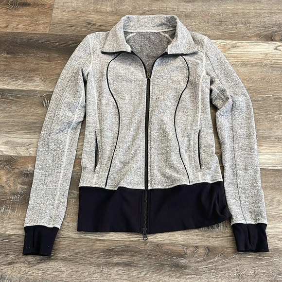 lululemon athletica Jackets & Blazers - Lululemon jacket EUC size 8